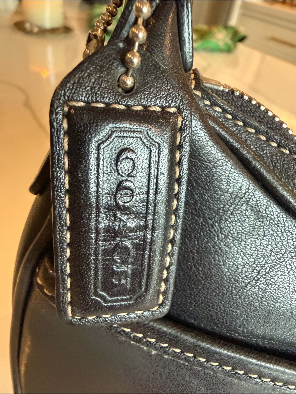 COACH-Hampton Demi Hobo- #7593 circa 2012 - Picture 2 of 9